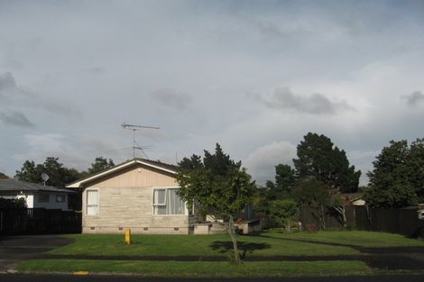 Photo of property in 97 Archmillen Avenue, Pakuranga Heights, Auckland, 2010