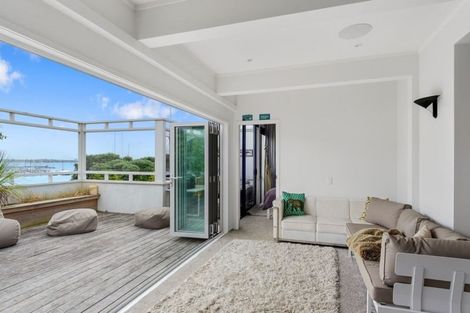 Photo of property in 21 London Street, Hampden, 9410