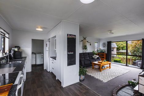 Photo of property in 29 Charles Street, Takapau, 4203