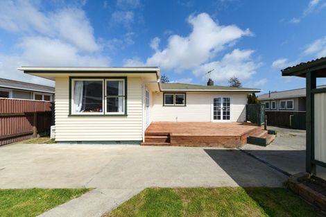 Photo of property in 27 Aspiring Avenue, Milson, Palmerston North, 4414