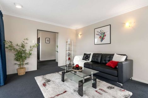 Photo of property in 1/37 Karnak Crescent, Russley, Christchurch, 8042
