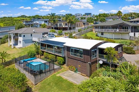 Photo of property in 7 Hawaiian Parade, Arkles Bay, Whangaparaoa, 0932