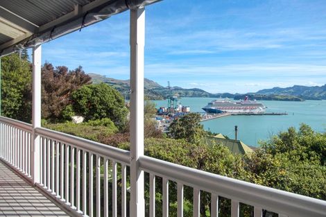 Photo of property in 35 Reserve Terrace, Lyttelton, 8082