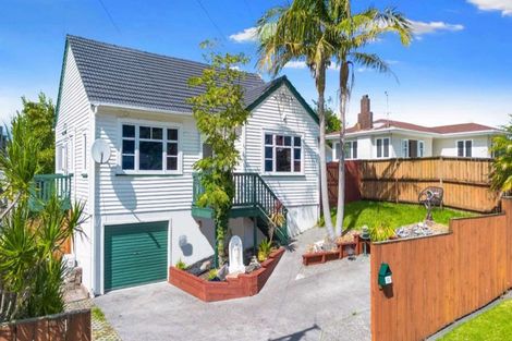 Photo of property in 1/35 Halver Road, Hillpark, Auckland, 2102