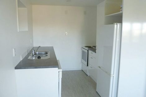 Photo of property in 1/93a Kelburn Parade, Kelburn, Wellington, 6012