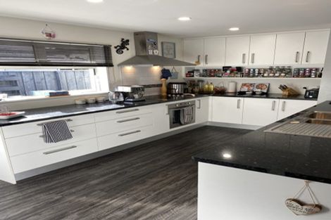 Photo of property in 48 Tahuna Street, Pegasus, 7612