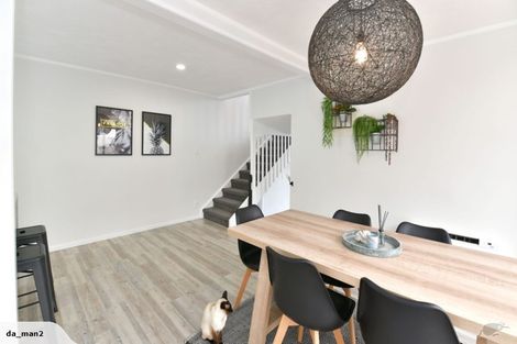 Photo of property in 1/14 Arkles Strand, Arkles Bay, Whangaparaoa, 0932