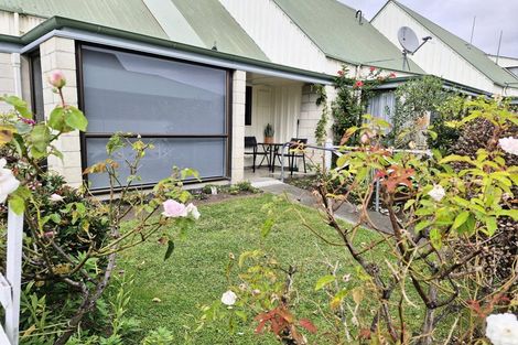 Photo of property in St Lukes Village, 196 Vigor Brown Street, Napier South, Napier, 4110