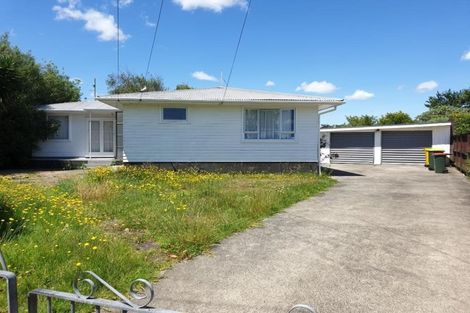 Photo of property in 4 Mountbatten Place, Papakura, 2110
