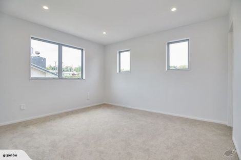 Photo of property in 55a Neal Avenue, Glenfield, Auckland, 0629