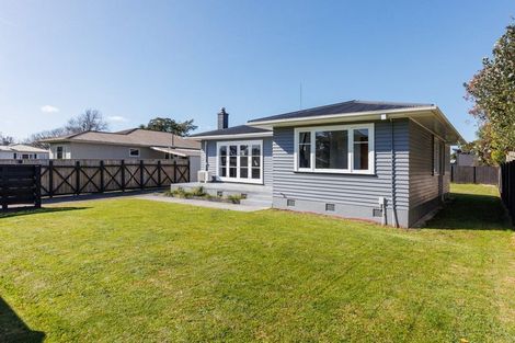 Photo of property in 12 Galway Avenue, Hokowhitu, Palmerston North, 4410