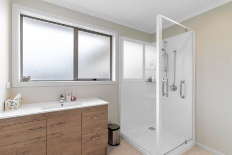 Photo of property in 13 Hamilton Avenue, Winton, 9720