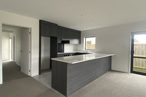 Photo of property in 7 Poutawa Lane, Clarks Beach, 2122