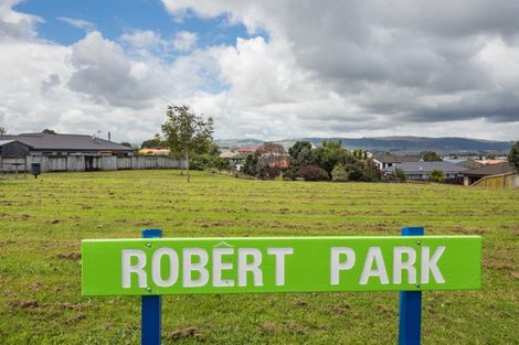 Photo of property in 100 Parnell Heights, Kelvin Grove, Palmerston North, 4414