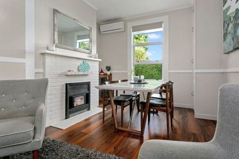 Photo of property in 30 Clare Street, Cambridge, 3434