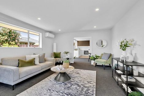 Photo of property in 30b Takaro Avenue, Sockburn, Christchurch, 8042