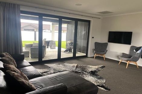 Photo of property in 123 Saint Kilda Road, Cambridge, 3434