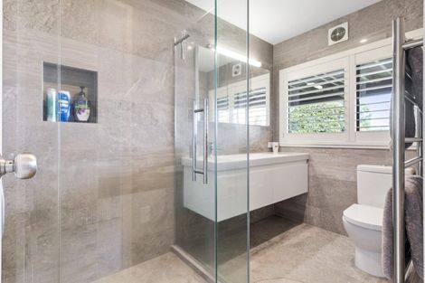 Photo of property in 161 Mellons Bay Road, Mellons Bay, Auckland, 2014