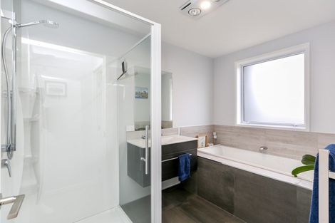 Photo of property in 39 Smith Street, Lepperton, New Plymouth, 4373