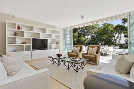 Photo of property in 17/258 Hurstmere Road, Takapuna, Auckland, 0622