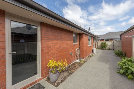 Photo of property in 1/36 Tuckers Road, Redwood, Christchurch, 8051