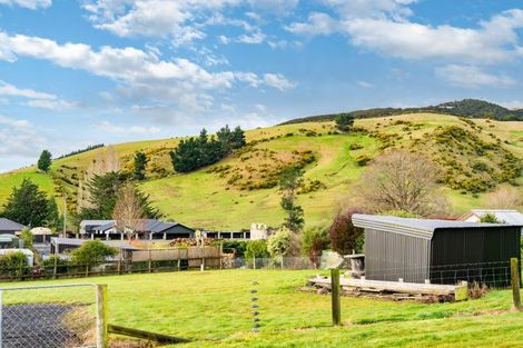 Photo of property in 28 Lakeview Street, Waihola, 9073