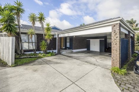Photo of property in 136 Everglade Drive, Totara Heights, Auckland, 2105