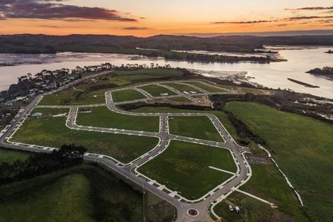 Photo of property in 11 Waikohi Avenue, Glenbrook, Waiuku, 2681