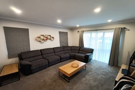 Photo of property in 70 Puni Road, Pukekohe, 2120