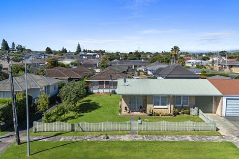 Photo of property in 3 Pemberton Crescent, Greerton, Tauranga, 3112