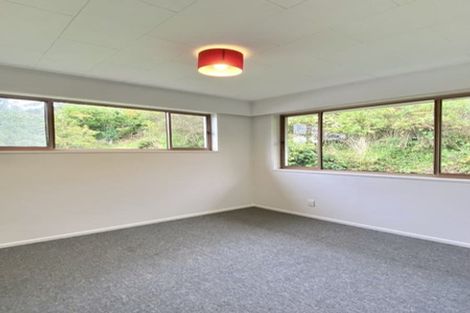 Photo of property in 5 Alleyne Court, Brown Owl, Upper Hutt, 5018
