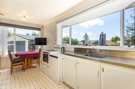 Photo of property in 24 Ealing Street, Redwood, Christchurch, 8051