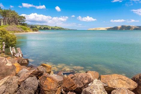 Photo of property in 24 Koutu Beach Road, Opononi, Kaikohe, 0473