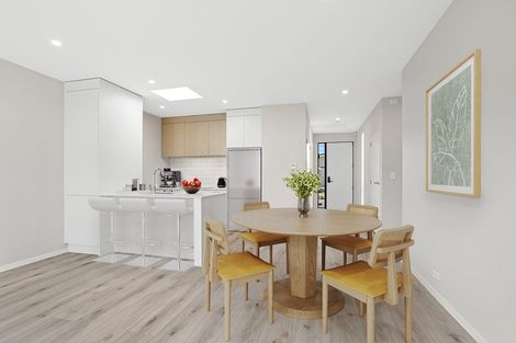 Photo of property in 8 Te Awapu Crescent, Takanini, 2112