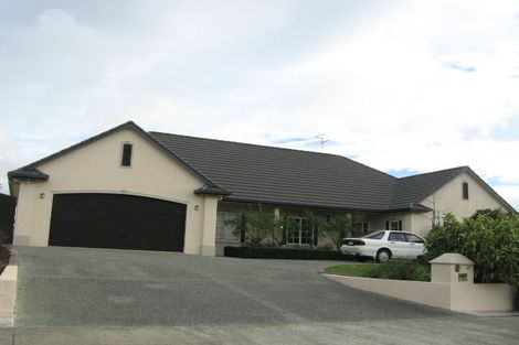 Photo of property in 35 Cashmere Drive, Fitzherbert, Palmerston North, 4410