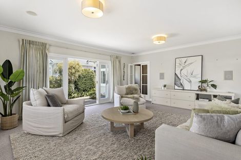 Photo of property in 71 Cashmere Avenue, Khandallah, Wellington, 6035