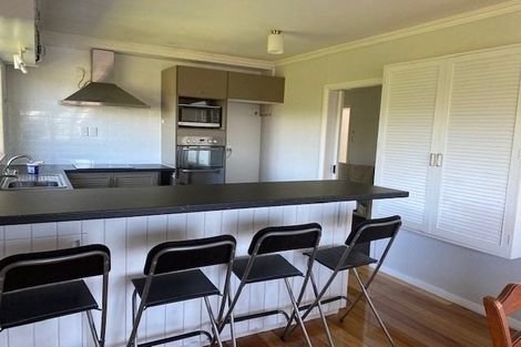 Photo of property in 21 Saint Edmund Crescent, Tawa, Wellington, 5028