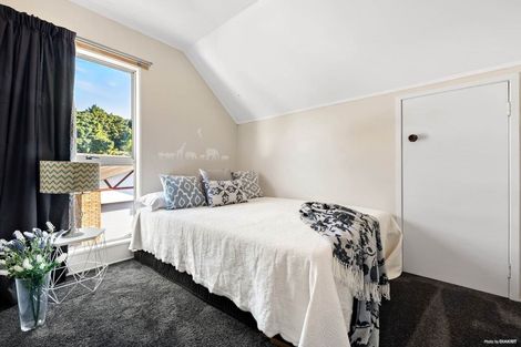 Photo of property in 2/23 The Glade S, Pukekohe, 2120