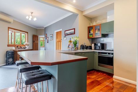 Photo of property in 53 Russell Street, Palmerston North, 4414
