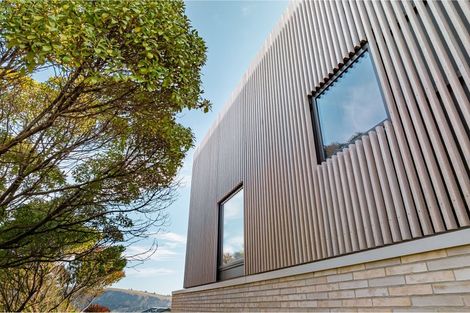 Photo of property in 302 Cannon Hill Crescent, Mount Pleasant, Christchurch, 8081