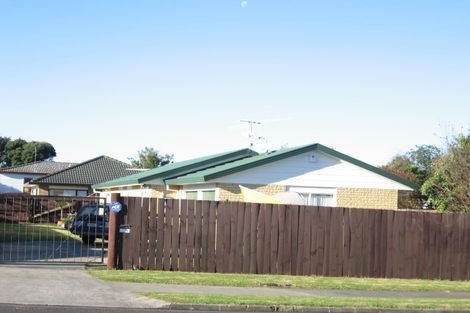 Photo of property in 76 Sykes Road, Weymouth, Auckland, 2103