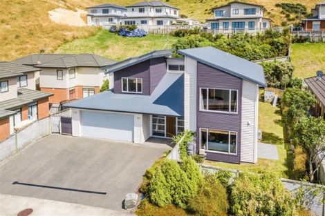 Photo of property in 71 Amesbury Drive, Churton Park, Wellington, 6037