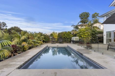 Photo of property in 284e Schnapper Rock Road, Schnapper Rock, Auckland, 0632