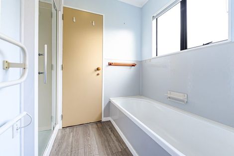 Photo of property in 77 Endeavour Avenue, Flagstaff, Hamilton, 3210