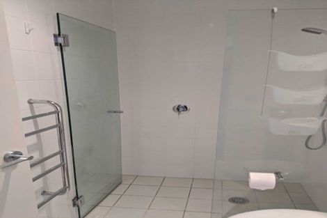 Photo of property in Sanctum Apartment, 10 Ebor Street, Te Aro, Wellington, 6011