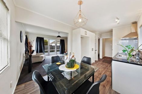 Photo of property in 20 Lyncroft Street, Mangere East, Auckland, 2024