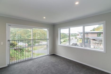 Photo of property in 22 Rarangi Way, Owhiro Bay, Wellington, 6023