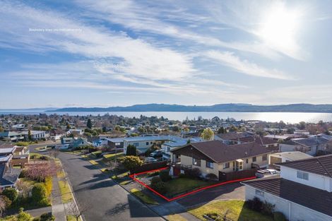 Photo of property in 22 Golders Place, Richmond Heights, Taupo, 3330