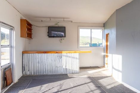 Photo of property in 94 Old Main Road, Waipahi, Gore, 9771