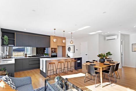 Photo of property in 4 Cutfield Lane, Kumeu, 0810